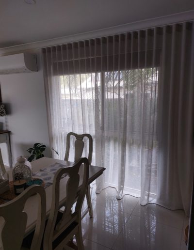 sheers Custom Curtains and Blinds Sunshine Coast. We also have shutters, sheers, Roman blinds, roller blinds, modern styles and materials,window furnishings and drapes Noosa, Twin Waters, Maroochydore